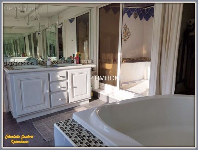 Maison à BLANZAC-PORCHERESSE