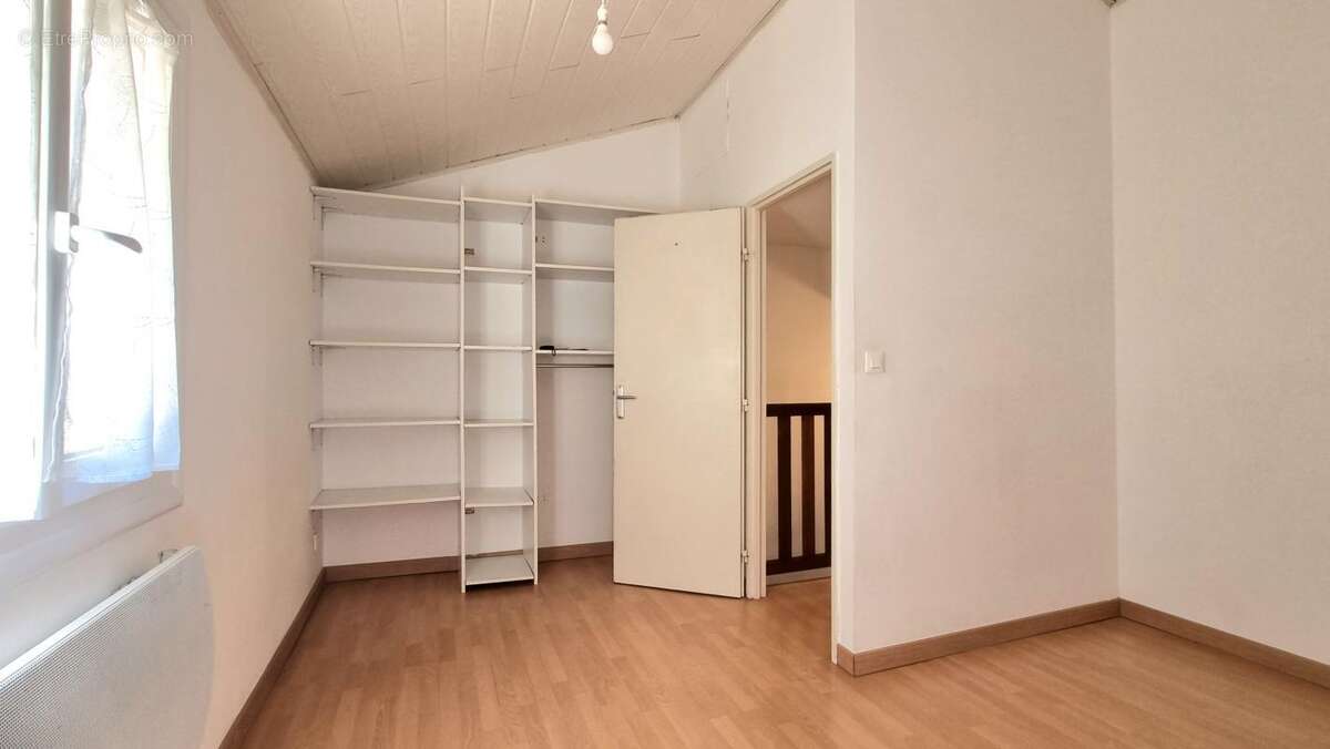 Maison à TREMENTINES