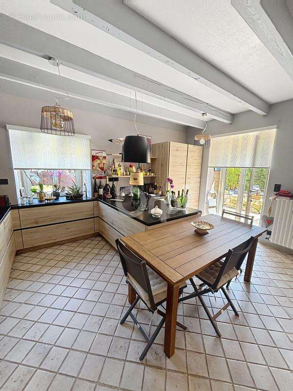 Maison à CHAMPIGNY-SOUS-VARENNES