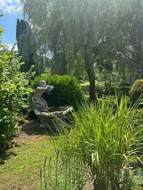 Maison à CHAMPIGNY-SOUS-VARENNES