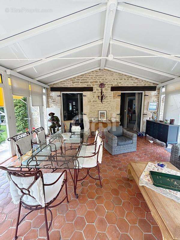 Maison à CHAMPIGNY-SOUS-VARENNES