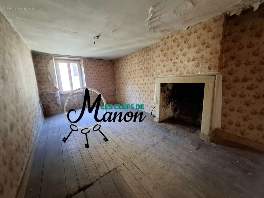 Maison à BESSINES-SUR-GARTEMPE