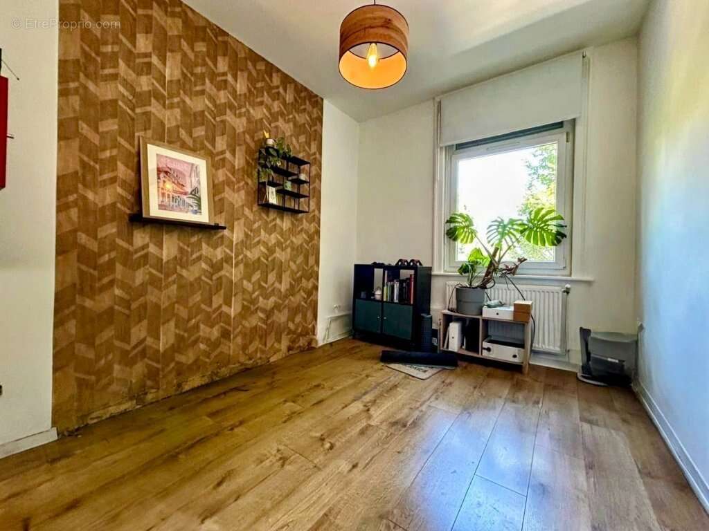 Maison à QUESNOY-SUR-DEULE