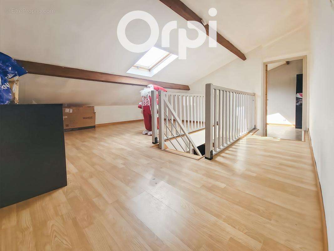 Maison à MOYENNEVILLE