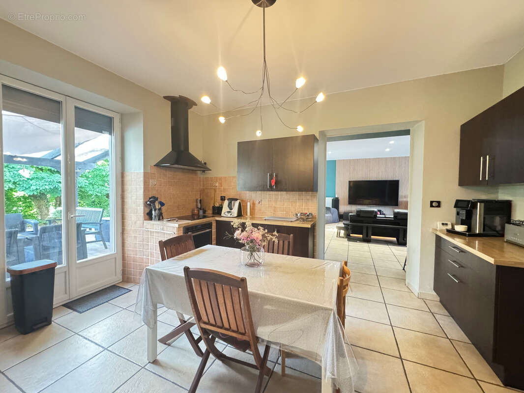 Maison à LONGEVELLE-SUR-DOUBS