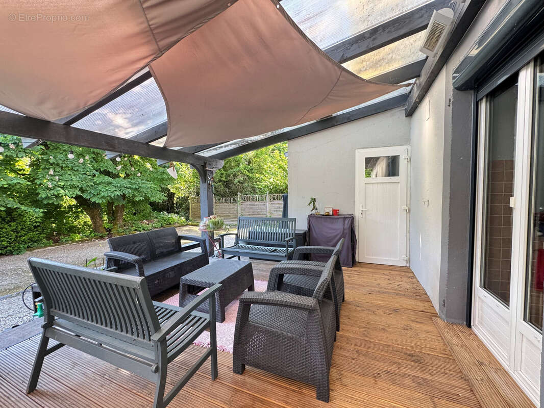 Maison à LONGEVELLE-SUR-DOUBS