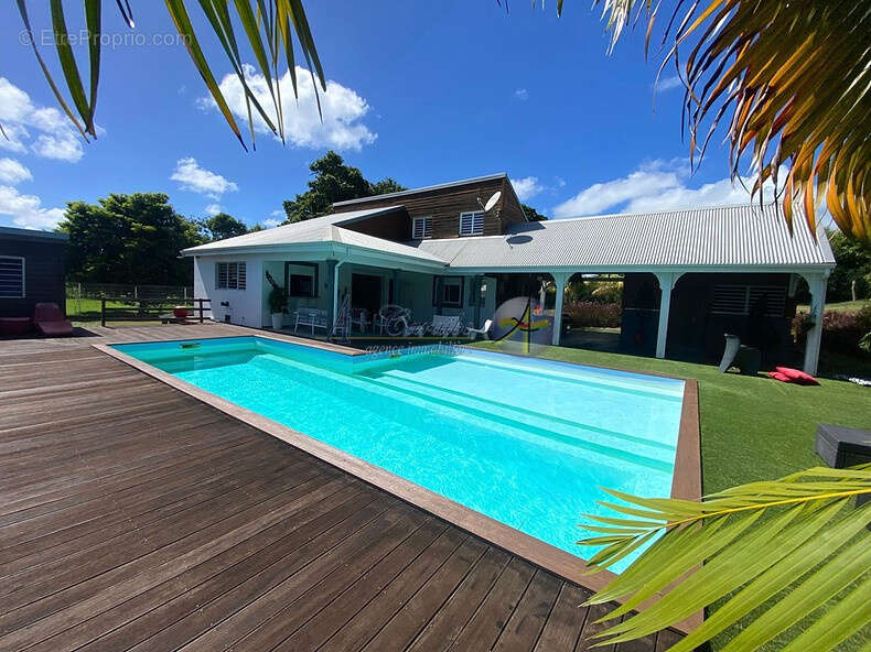 Maison à SAINTE-ANNE