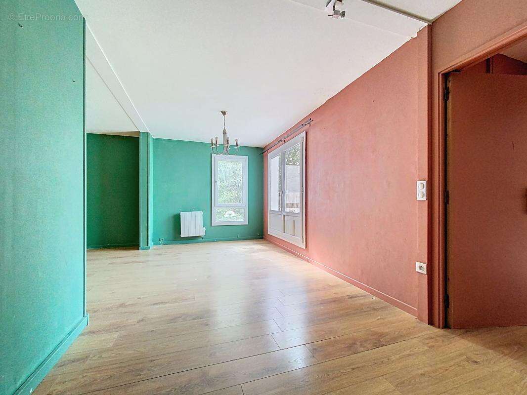 Appartement à MONTIGNY-LE-BRETONNEUX