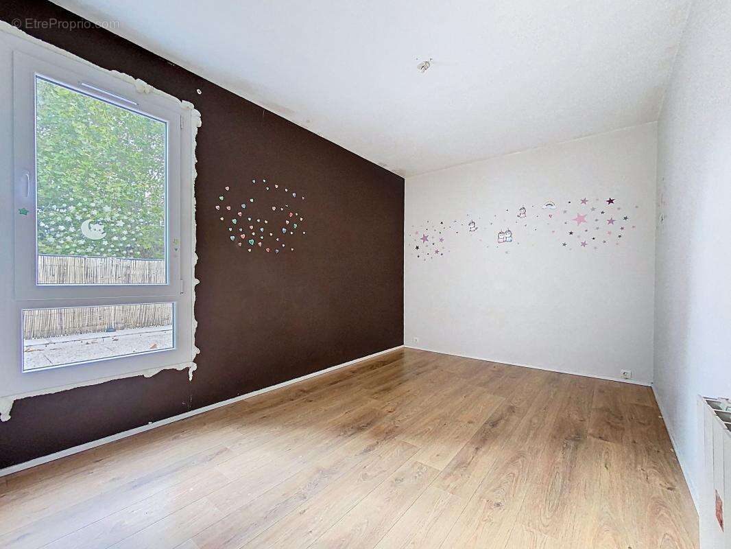 Appartement à MONTIGNY-LE-BRETONNEUX