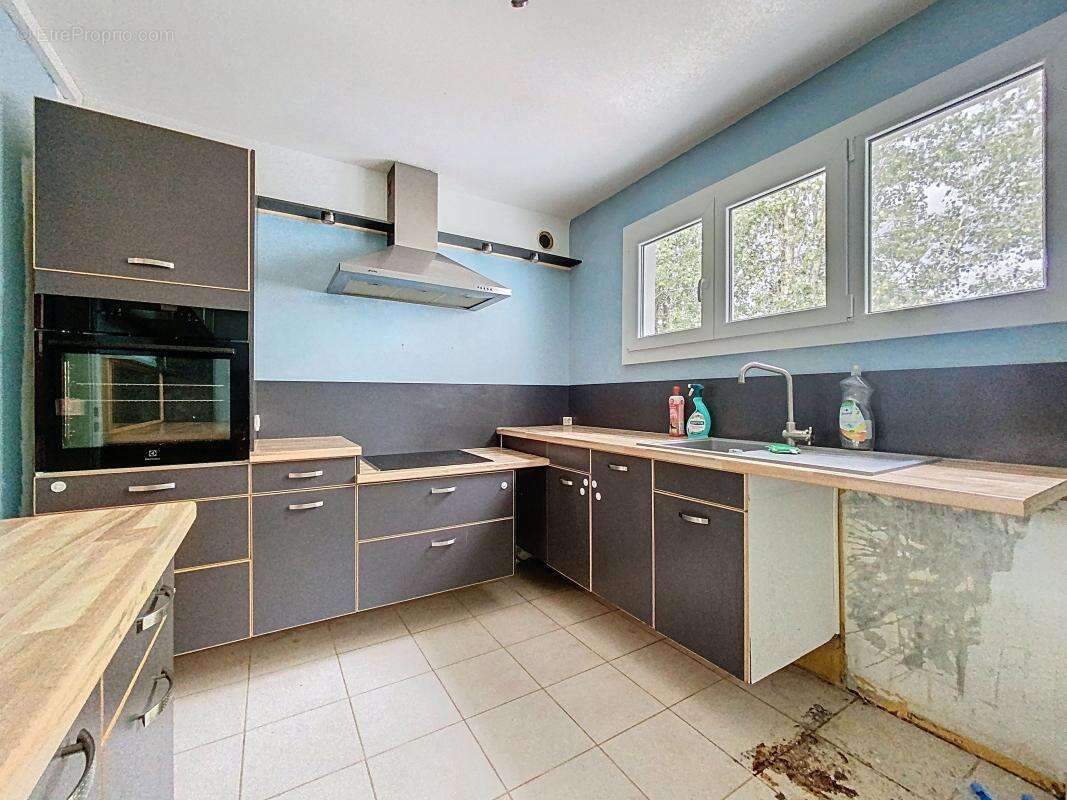 Appartement à MONTIGNY-LE-BRETONNEUX