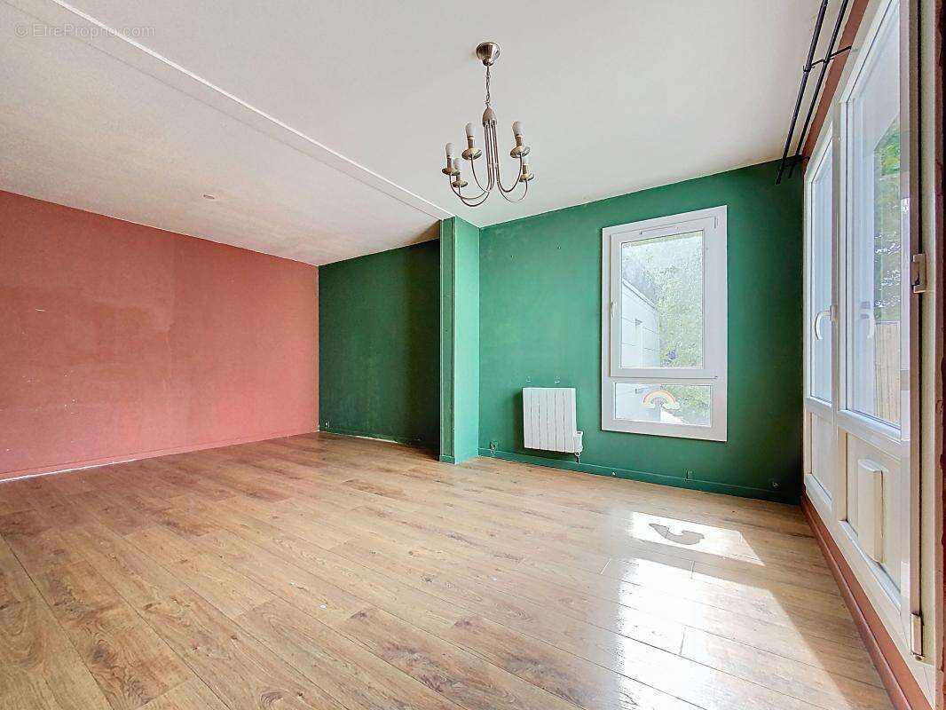 Appartement à MONTIGNY-LE-BRETONNEUX