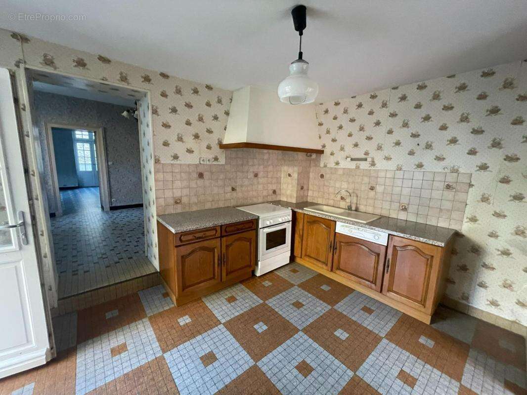 Maison à MALICORNE-SUR-SARTHE