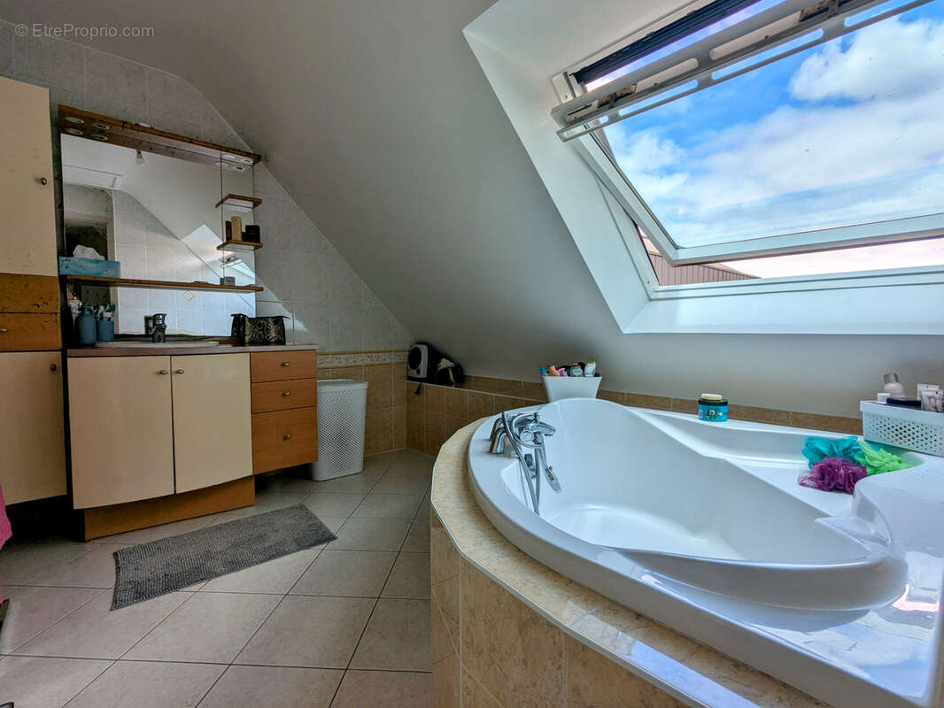 Maison à LA CHAPELLE-SUR-ERDRE