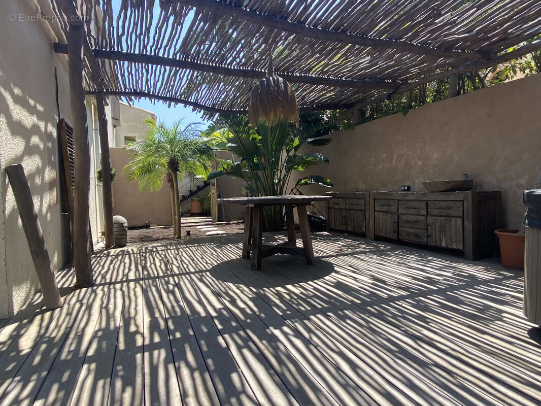 Maison à LA LONDE-LES-MAURES