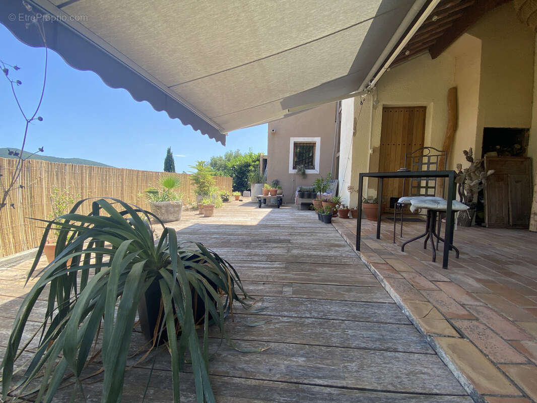 Maison à LA LONDE-LES-MAURES