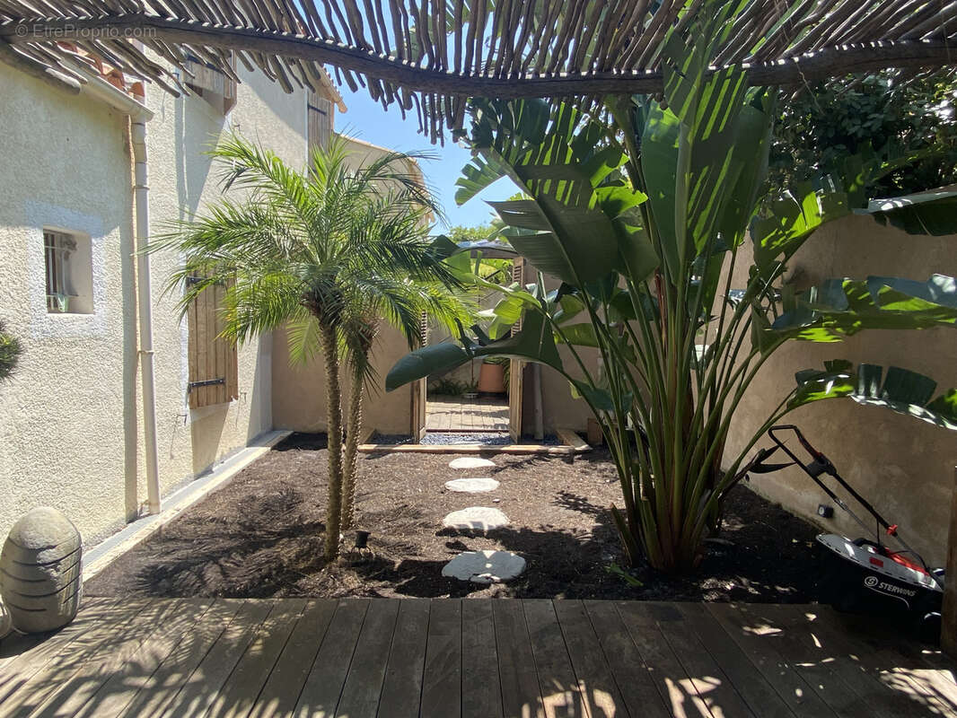 Maison à LA LONDE-LES-MAURES