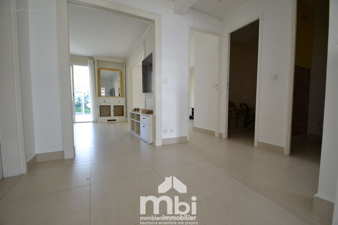 Maison à MARLY-LA-VILLE