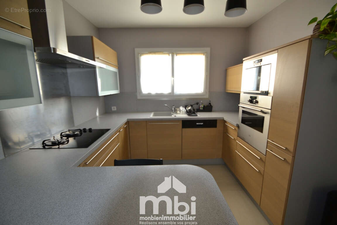 Maison à MARLY-LA-VILLE