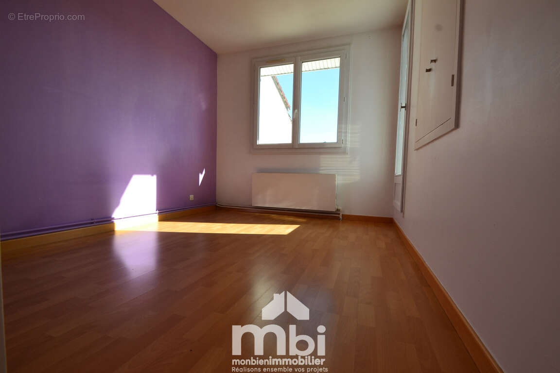 Maison à MARLY-LA-VILLE