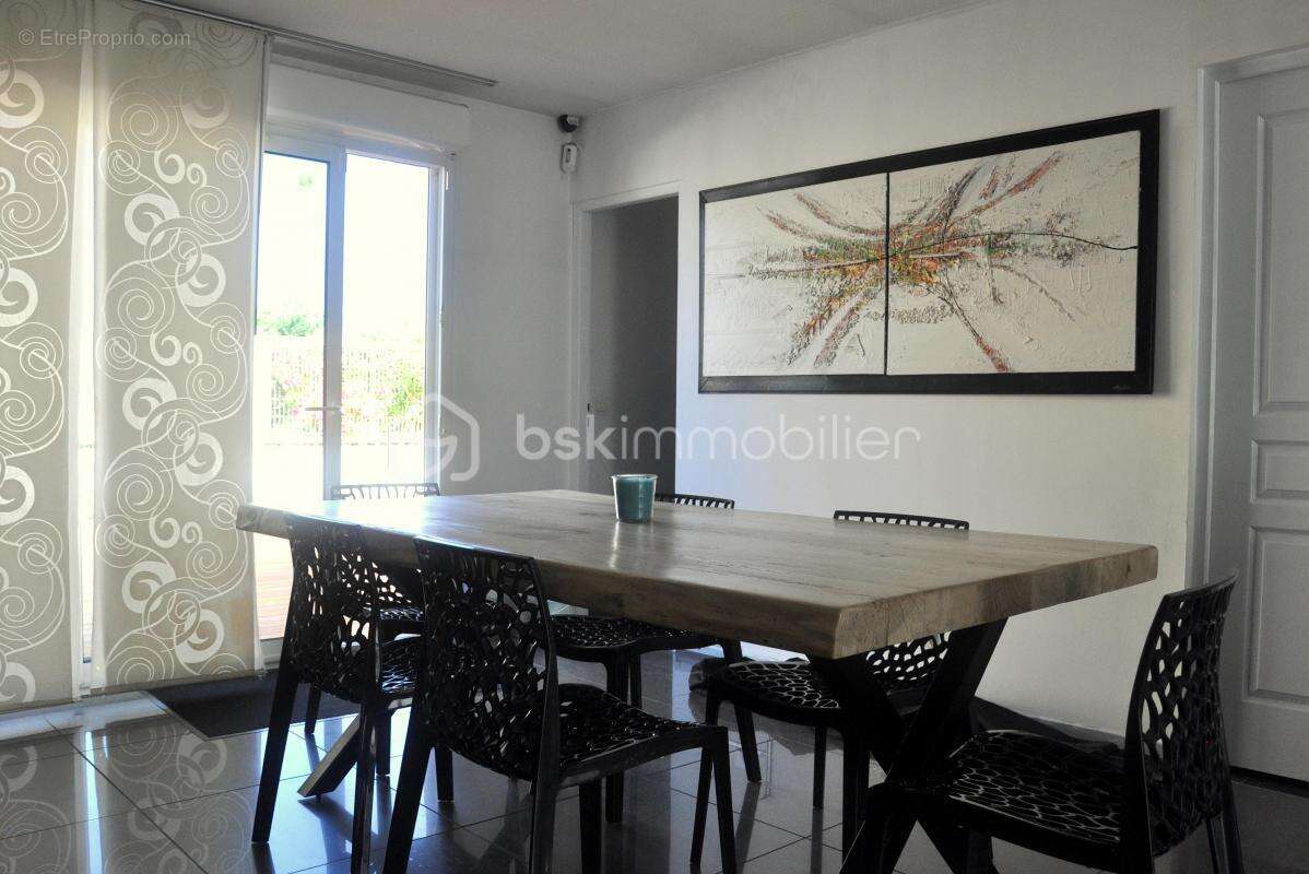 Maison à SAINT-SULPICE