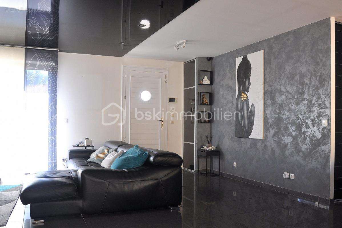 Maison à SAINT-SULPICE