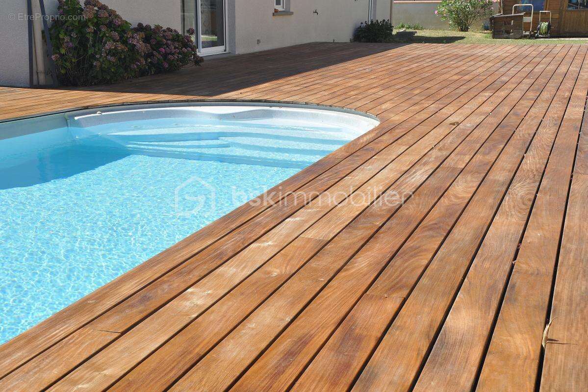 Maison à SAINT-SULPICE