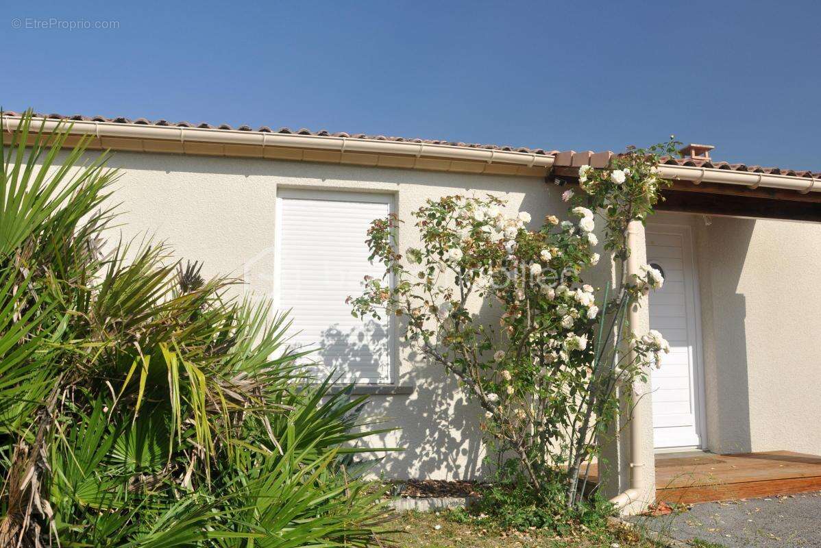 Maison à SAINT-SULPICE