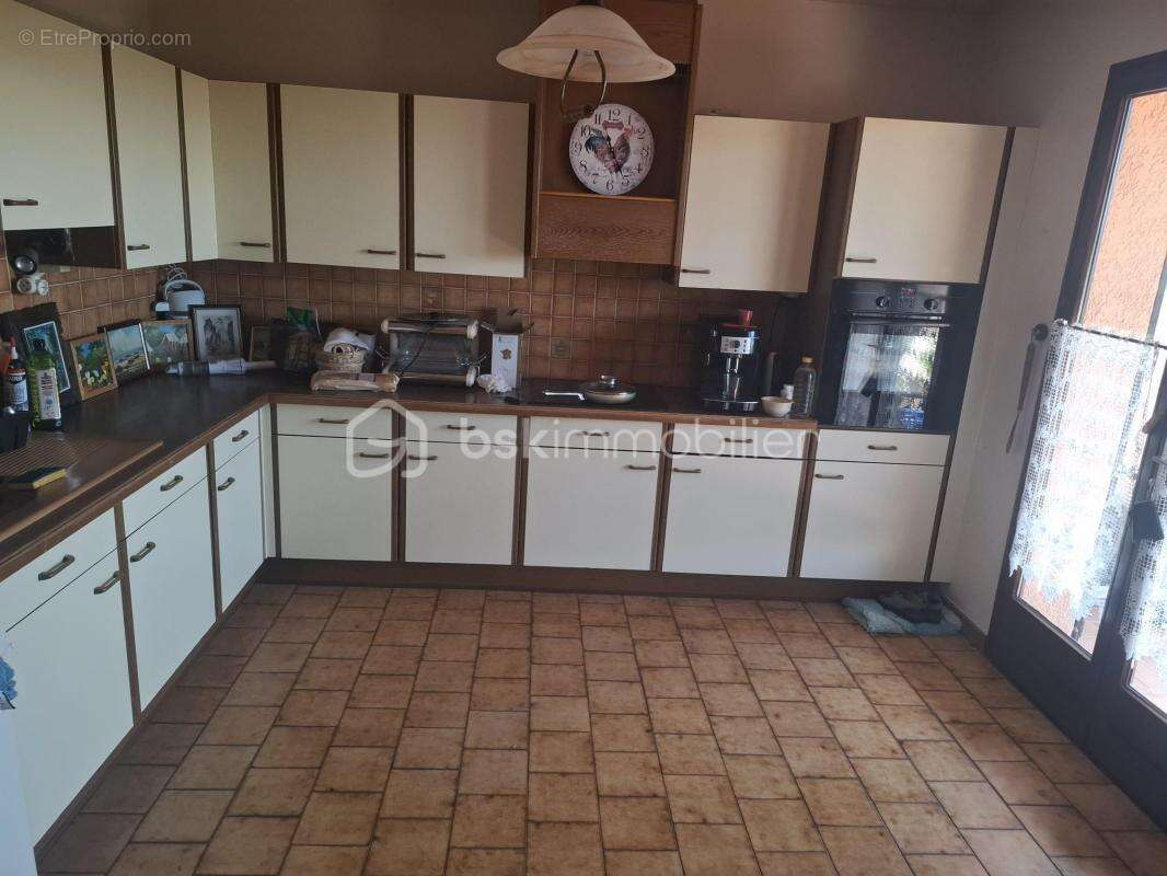 Maison à SAINT-QUENTIN-LA-POTERIE