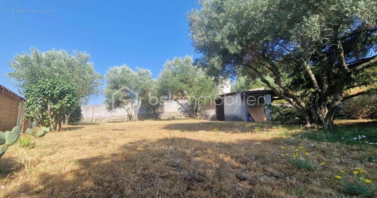 Maison à SAINT-QUENTIN-LA-POTERIE