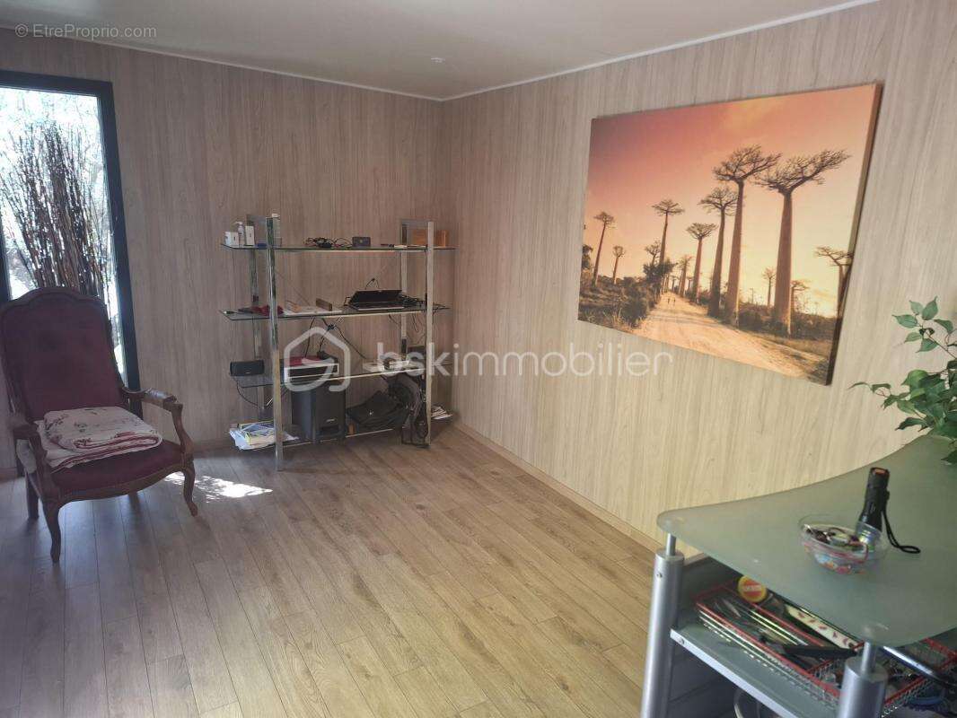 Maison à SAINT-QUENTIN-LA-POTERIE