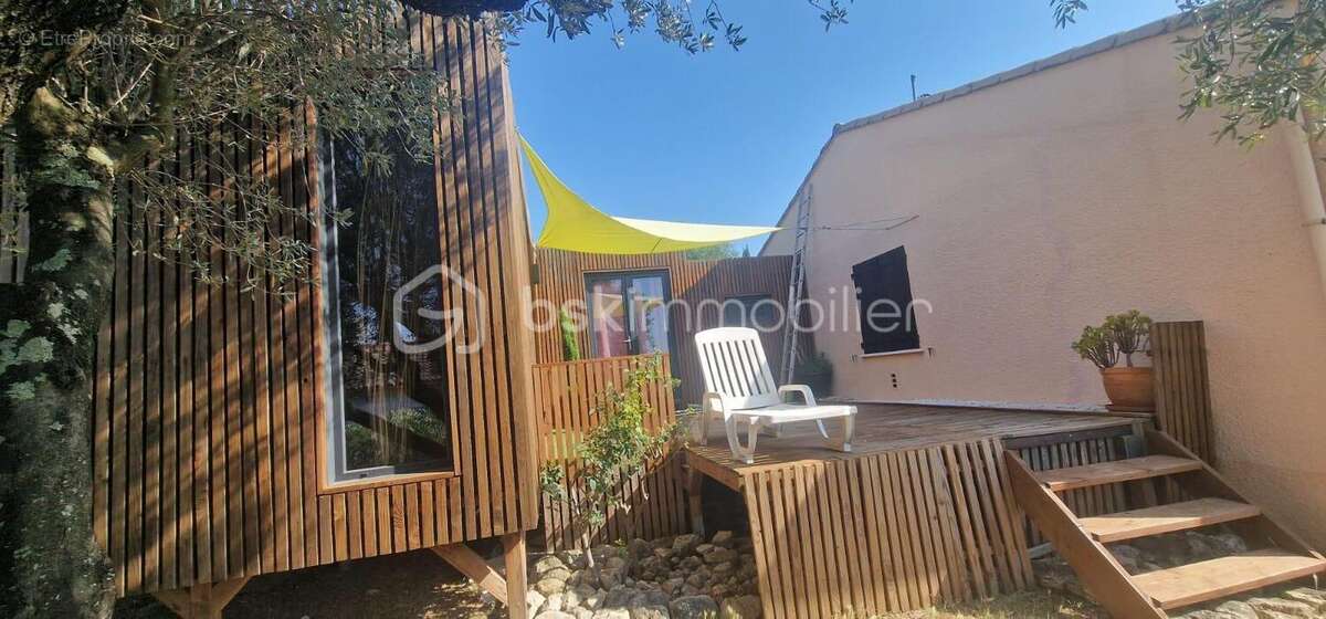 Maison à SAINT-QUENTIN-LA-POTERIE