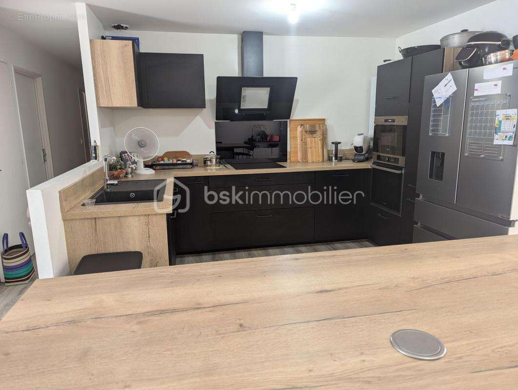 Maison à CAMPS-SUR-L&#039;ISLE