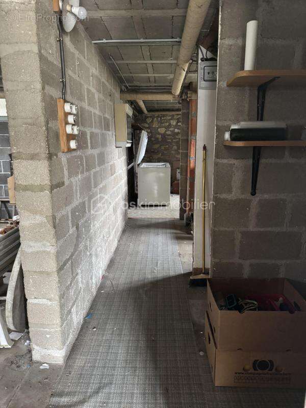 Maison à MOULINS-SUR-YEVRE