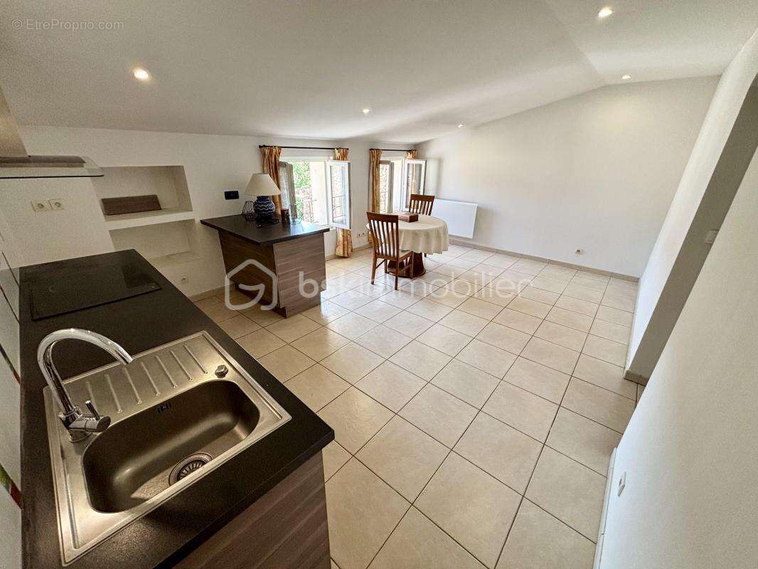 Appartement à TRANS-EN-PROVENCE