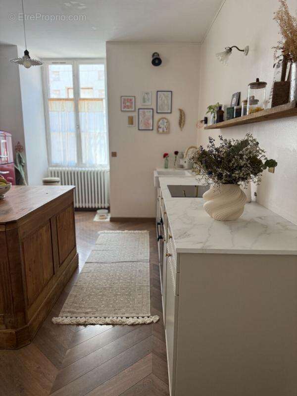 Maison à SAINTE-MAURE-DE-TOURAINE