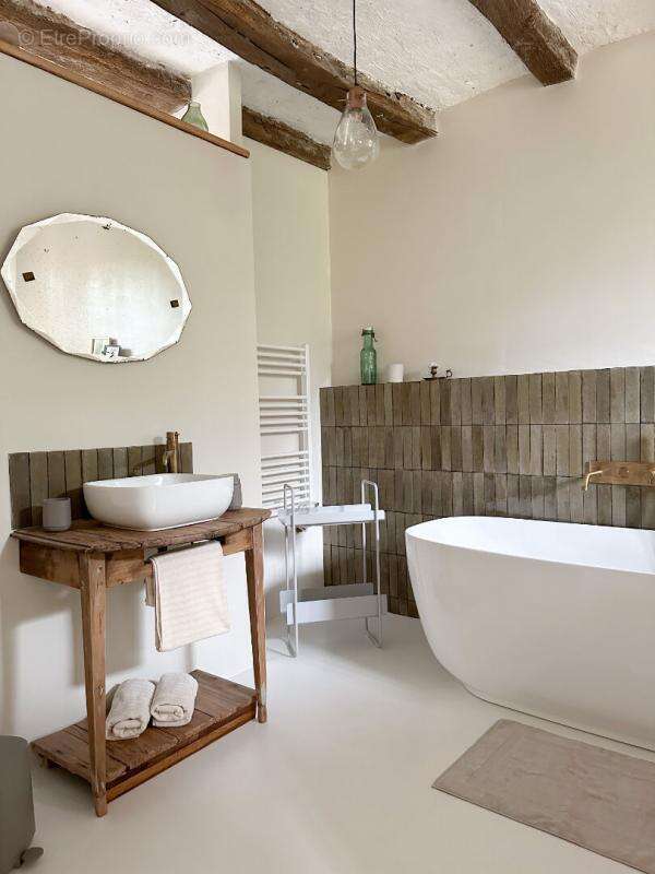 Maison à SAINTE-MAURE-DE-TOURAINE