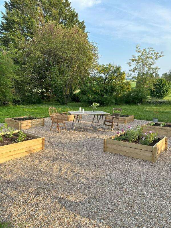 Maison à SAINTE-MAURE-DE-TOURAINE