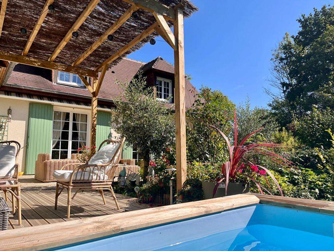 Maison à PONT-L&#039;EVEQUE