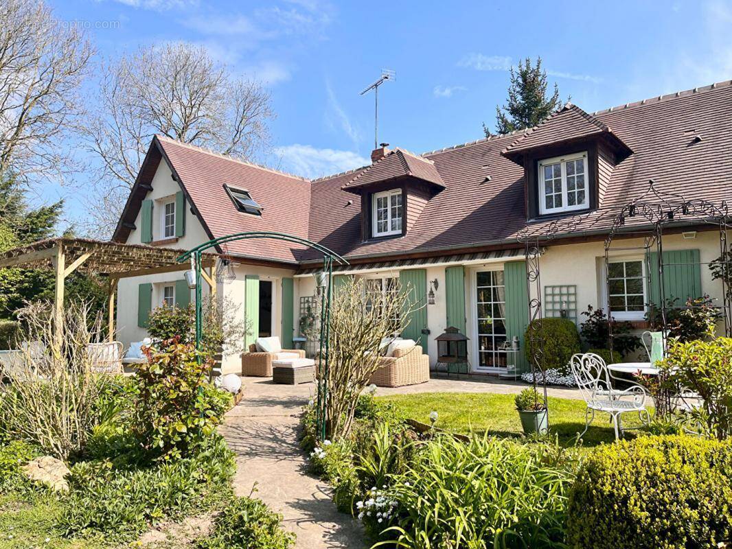 Maison à PONT-L&#039;EVEQUE