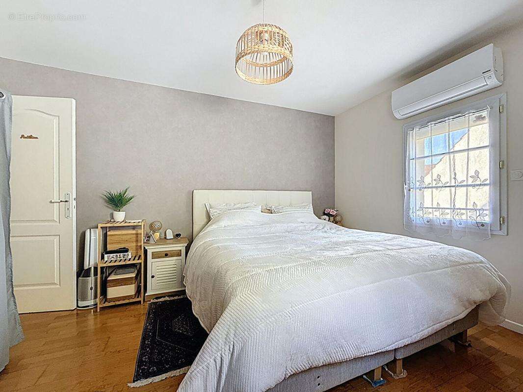 Maison à VERNEUIL-EN-HALATTE