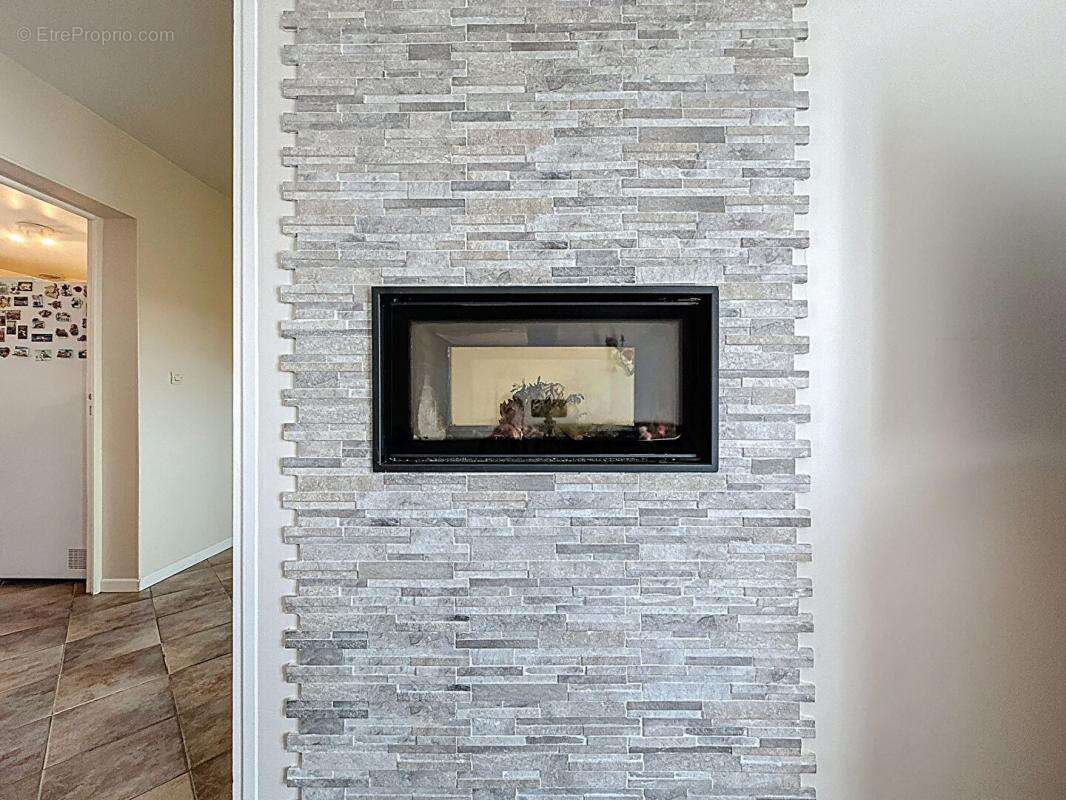 Maison à VERNEUIL-EN-HALATTE