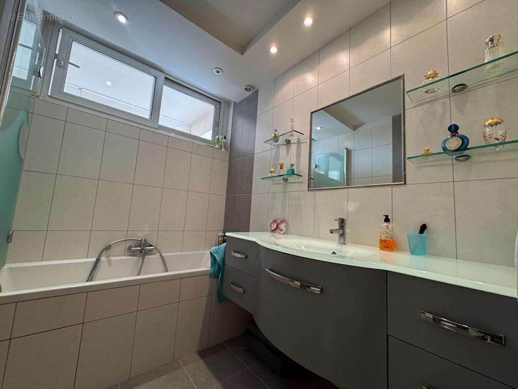 Appartement à CALUIRE-ET-CUIRE