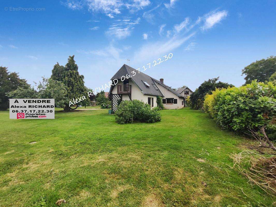 Maison à BERVILLE-LA-CAMPAGNE