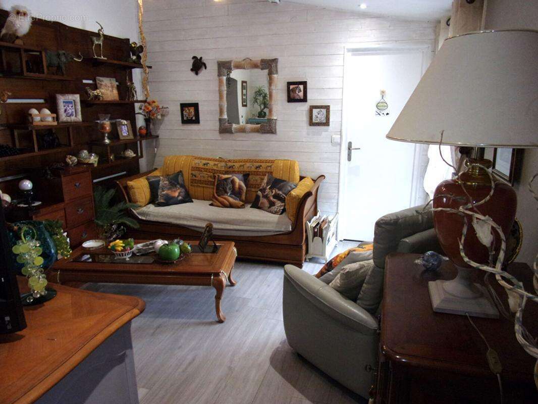 Maison à BOISSET-LES-PREVANCHES