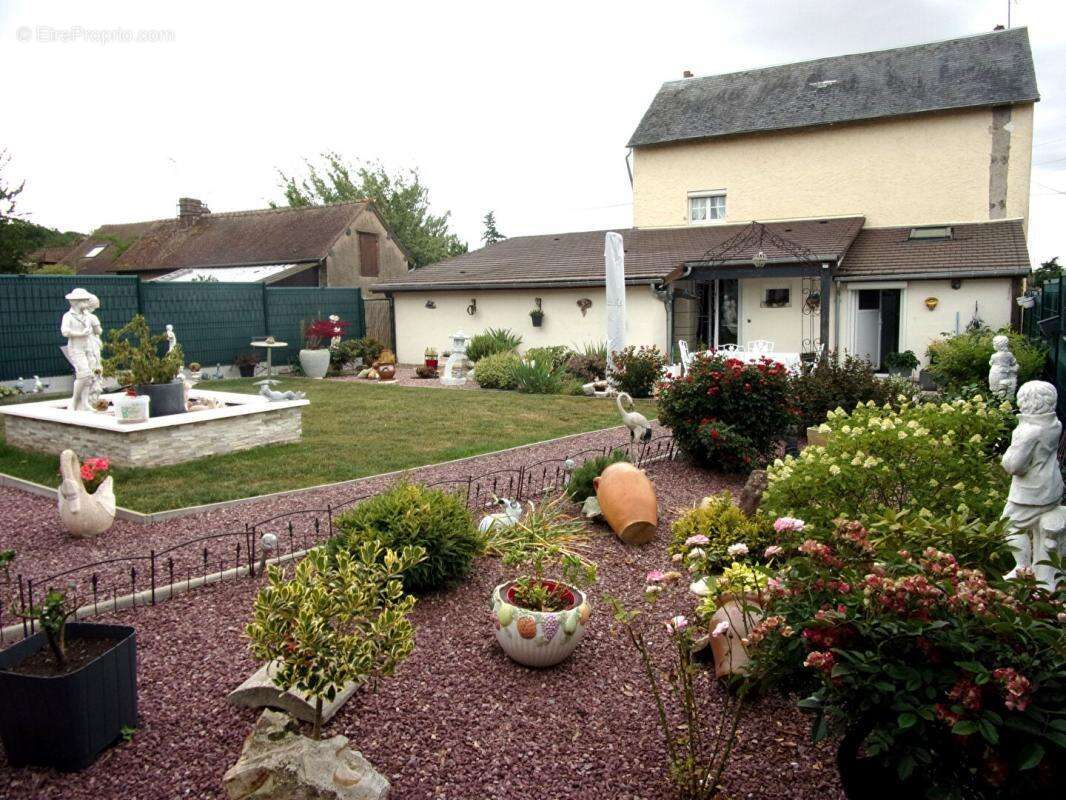 Maison à BOISSET-LES-PREVANCHES