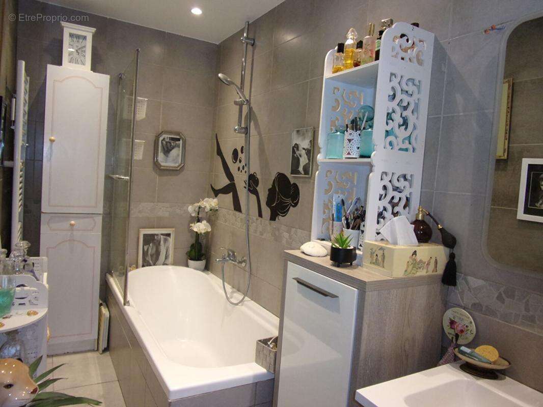 Maison à BOISSET-LES-PREVANCHES