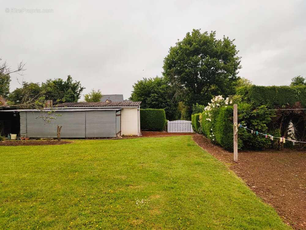 Maison à SAINT-VRAN