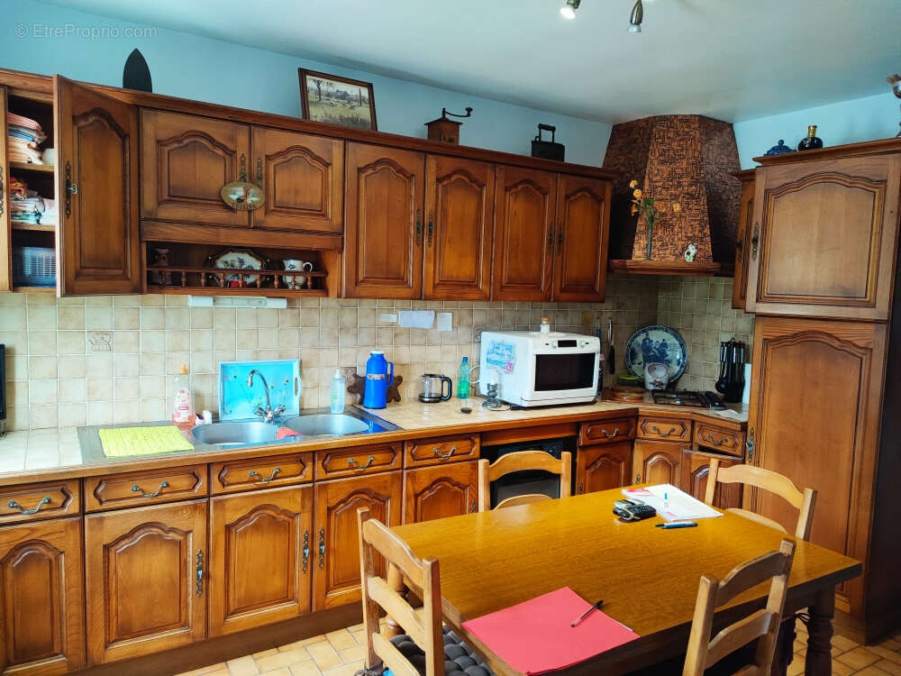 Maison à SAINT-VRAN