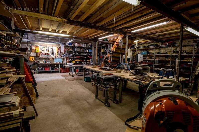 Maison à PEZILLA-LA-RIVIERE