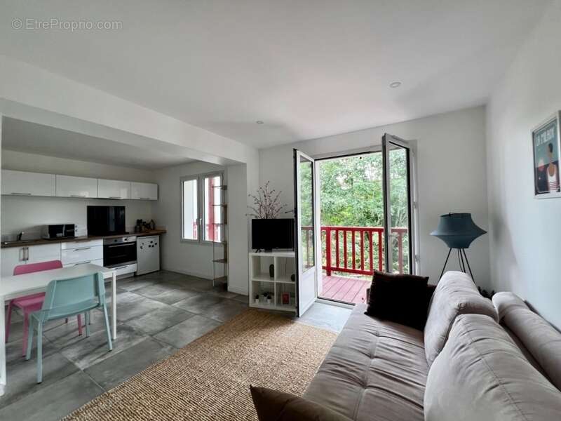 Appartement à ARBONNE